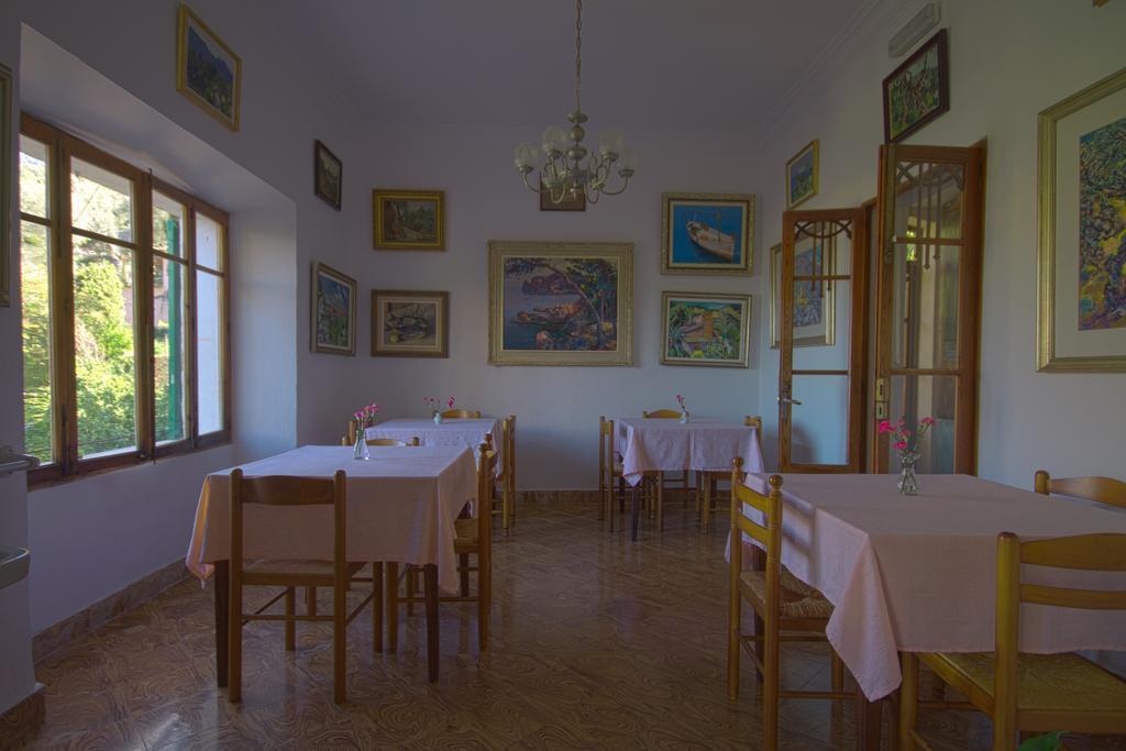Hostal Miramar Deia Exterior photo